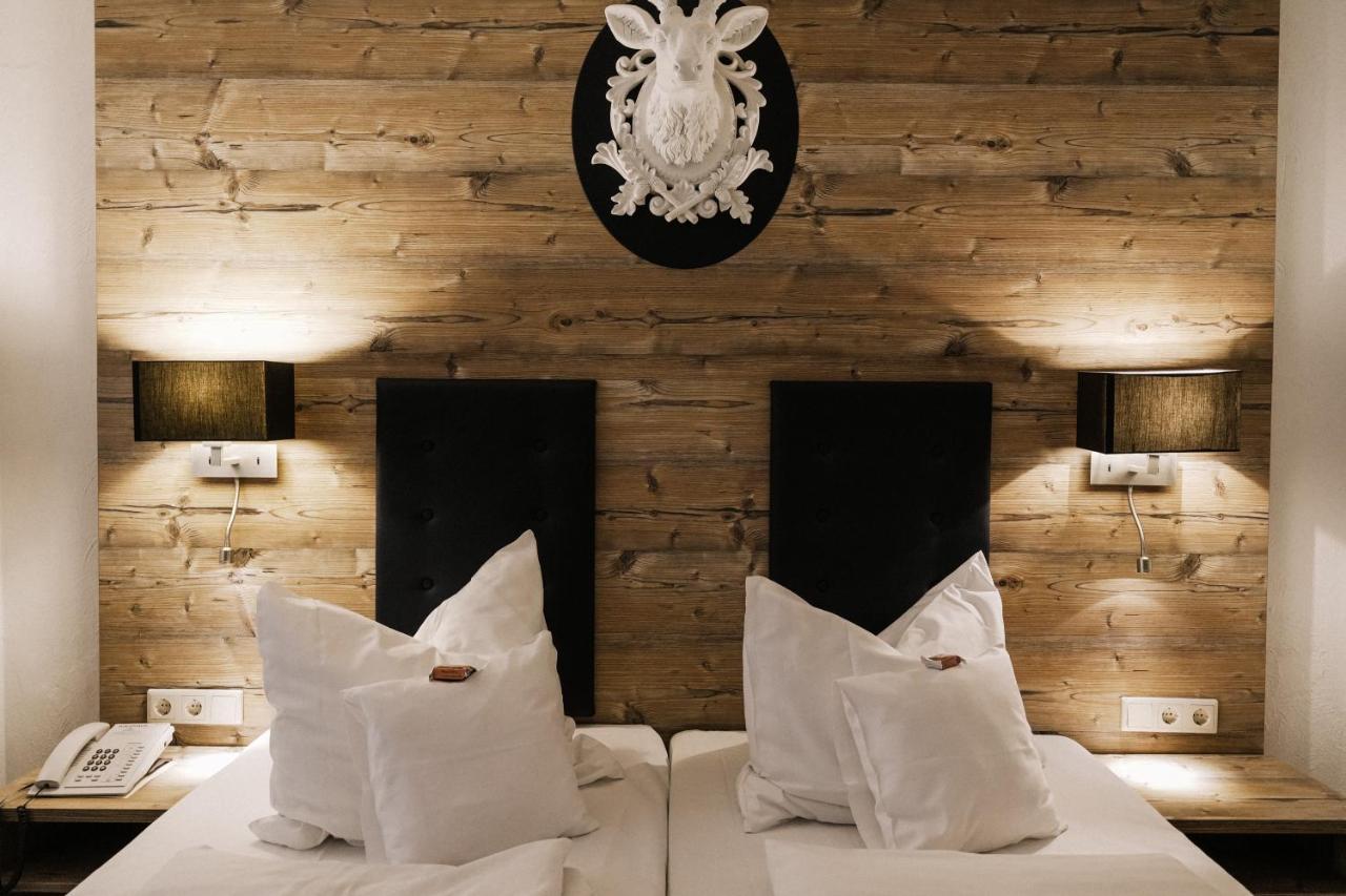 Landhotel Waldhaus Лаубах Экстерьер фото