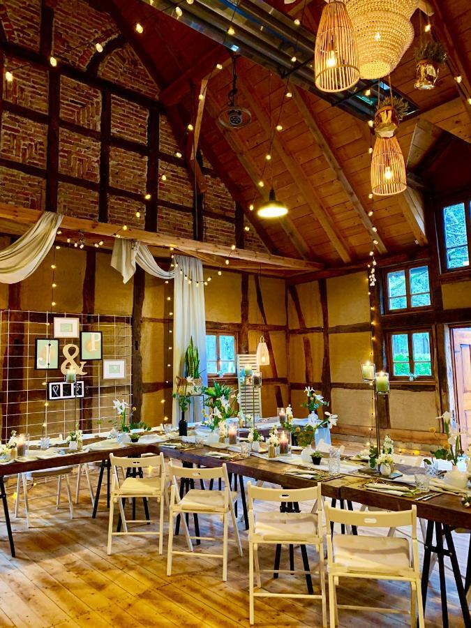 Landhotel Waldhaus Лаубах Экстерьер фото